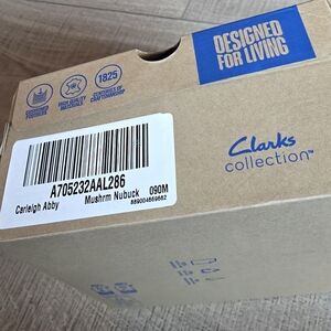 Clarks Carleigh Abby Flats in Mushroom Nubuck